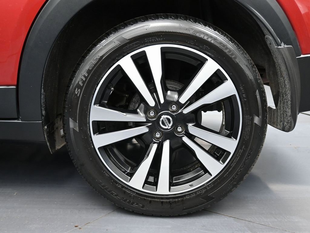 Used 2019 Nissan Kicks SR image 10