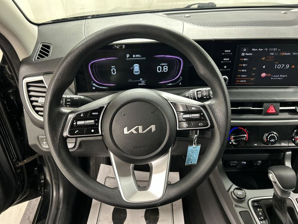 Certified 2024 Kia Seltos LX AWD/4WD image 4