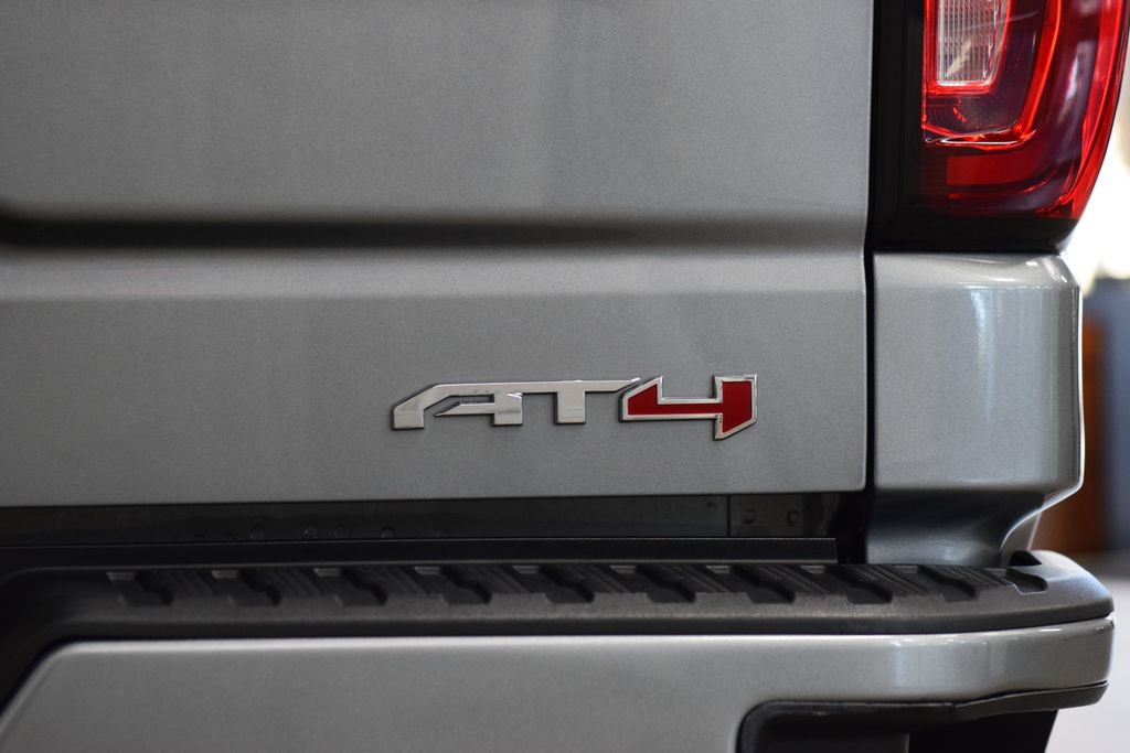 Used 2023 GMC Sierra 1500 AT4 w/ Technology Package AWD/4WD image 21