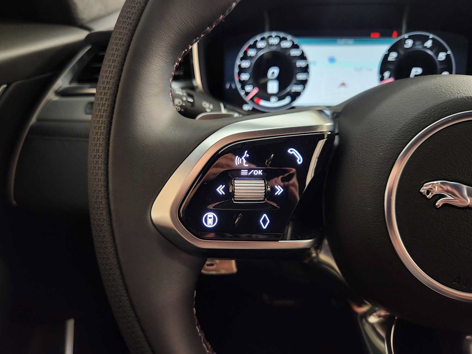 New 2026 Jaguar F-PACE SVR 575 Edition AWD/4WD image 48