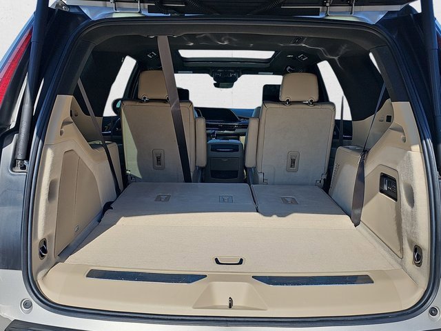 Used 2021 Cadillac Escalade Premium Luxury w/ Driver Assist Tech Package image 14