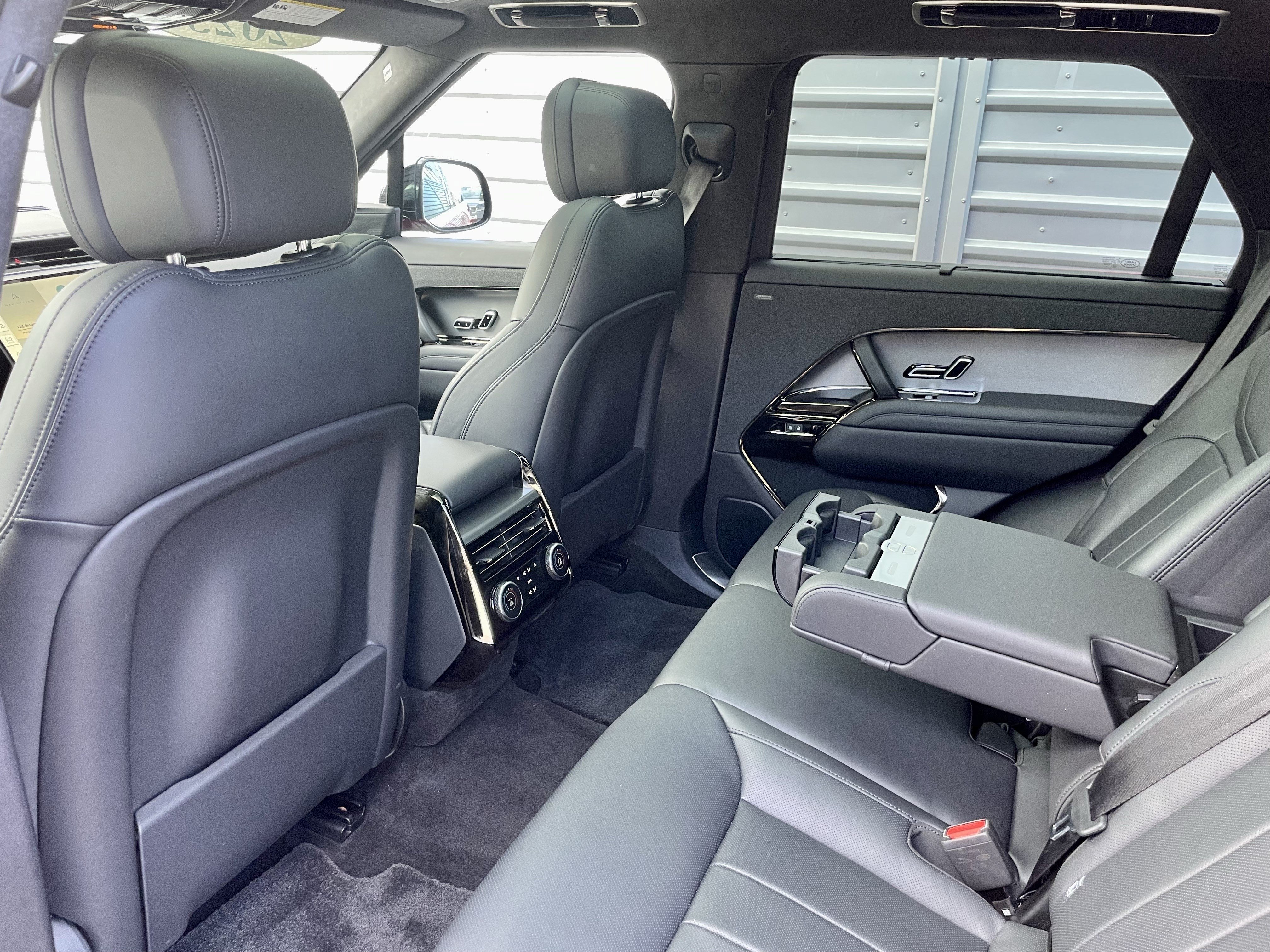 Used 2025 Land Rover Range Rover Sport Autobiography AWD/4WD image 29