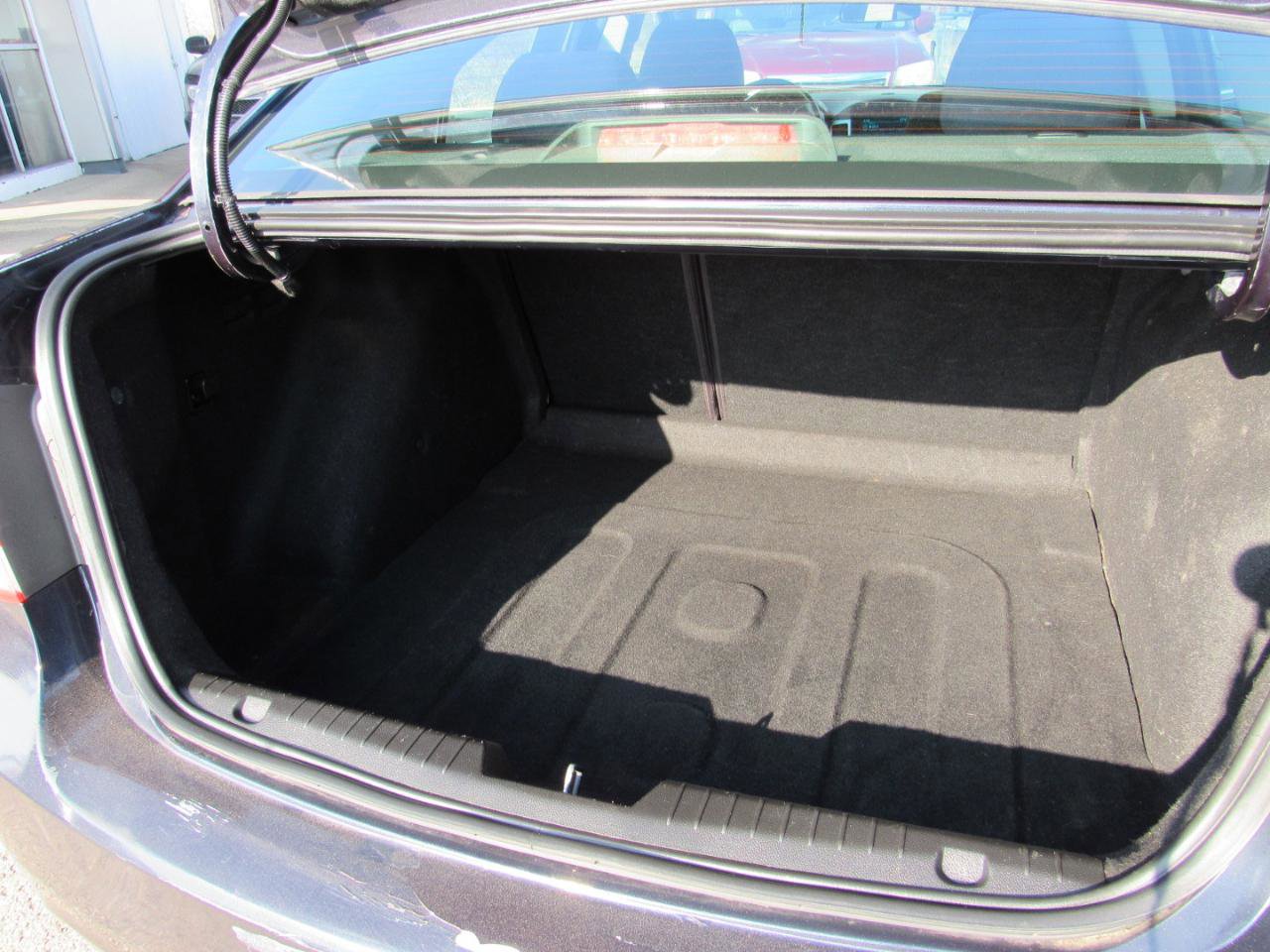 Used 2014 Chevrolet Cruze LT FWD image 14