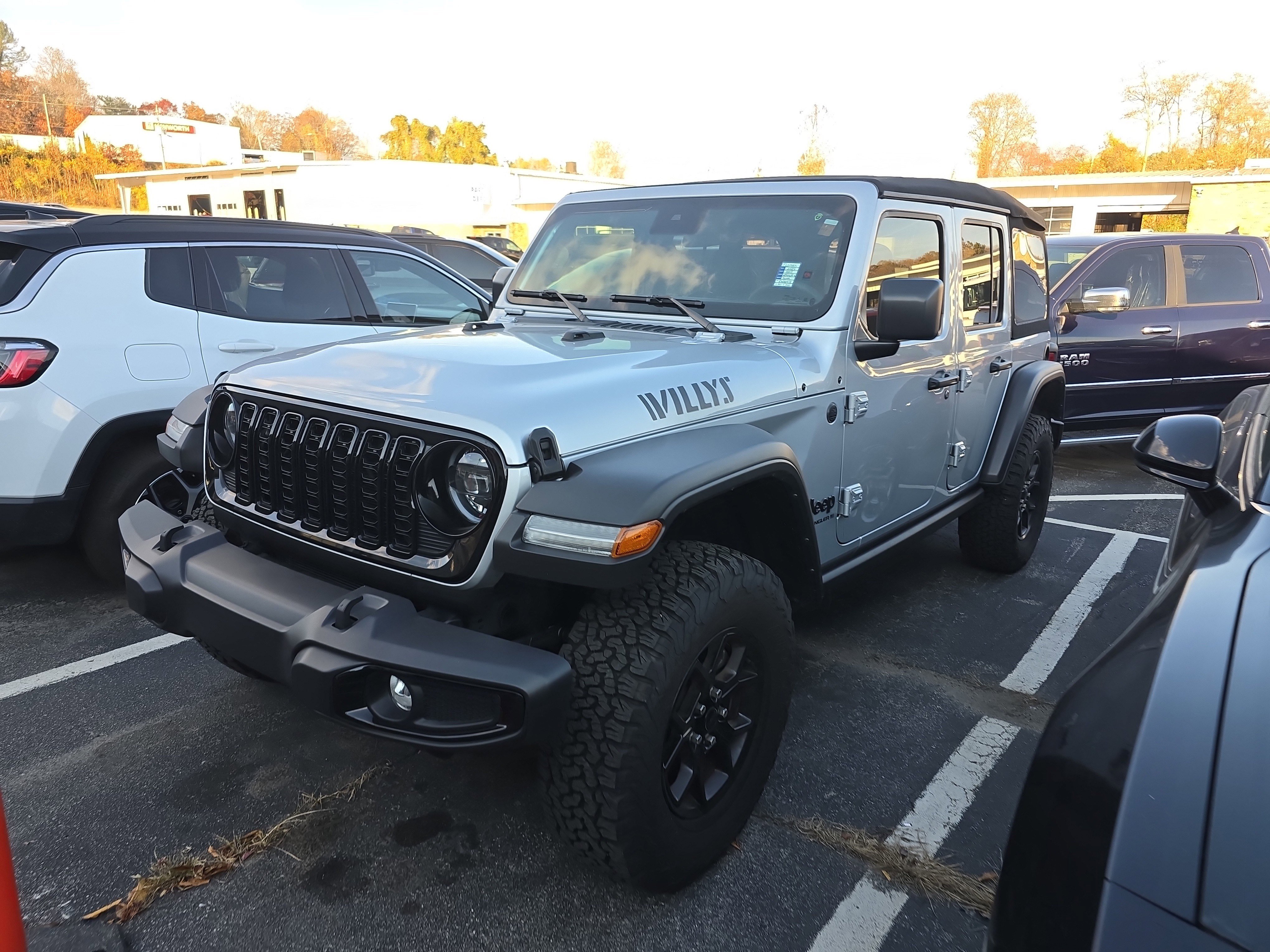 Used 2024 Jeep Wrangler Willys image 4