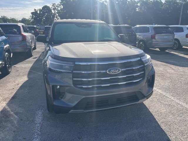 Used 2026 Ford Explorer Active w/ Active Comfort Package image 4