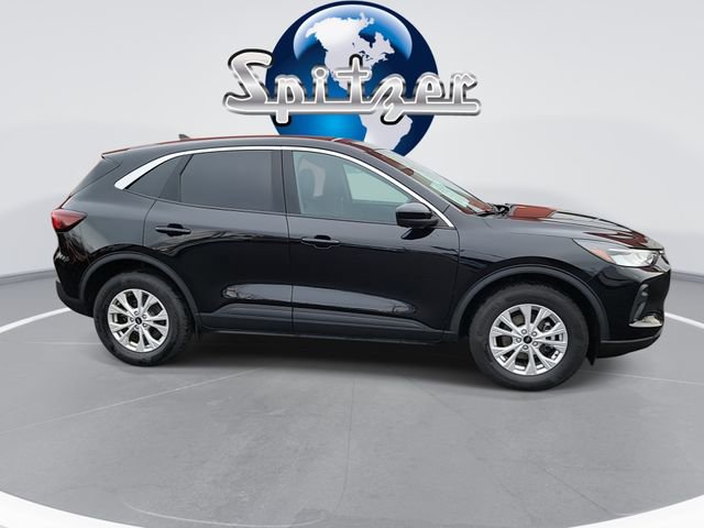 Used 2023 Ford Escape Active w/ Tech Pack #2 image 9