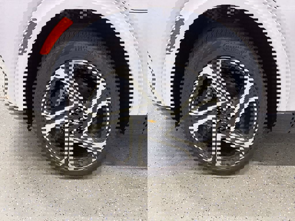 New 2026 Chevrolet Equinox EV LT w/ Convenience Package II image 8