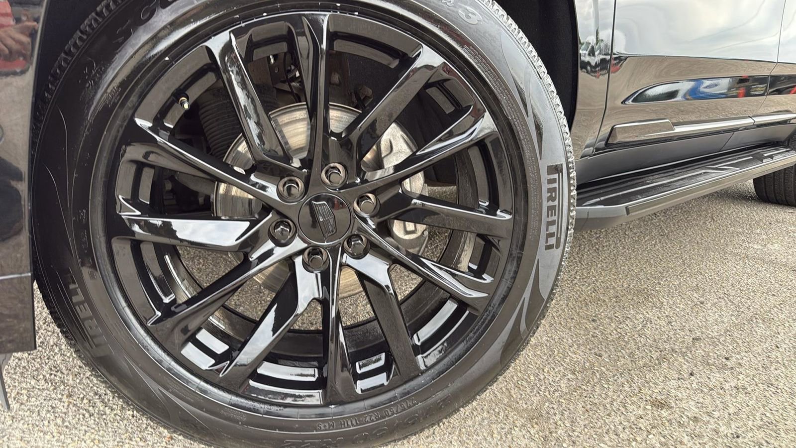 Used 2021 Cadillac Escalade Sport Platinum AWD/4WD image 9