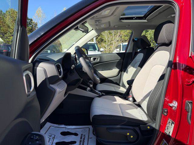 New 2026 Hyundai Venue SEL image 12