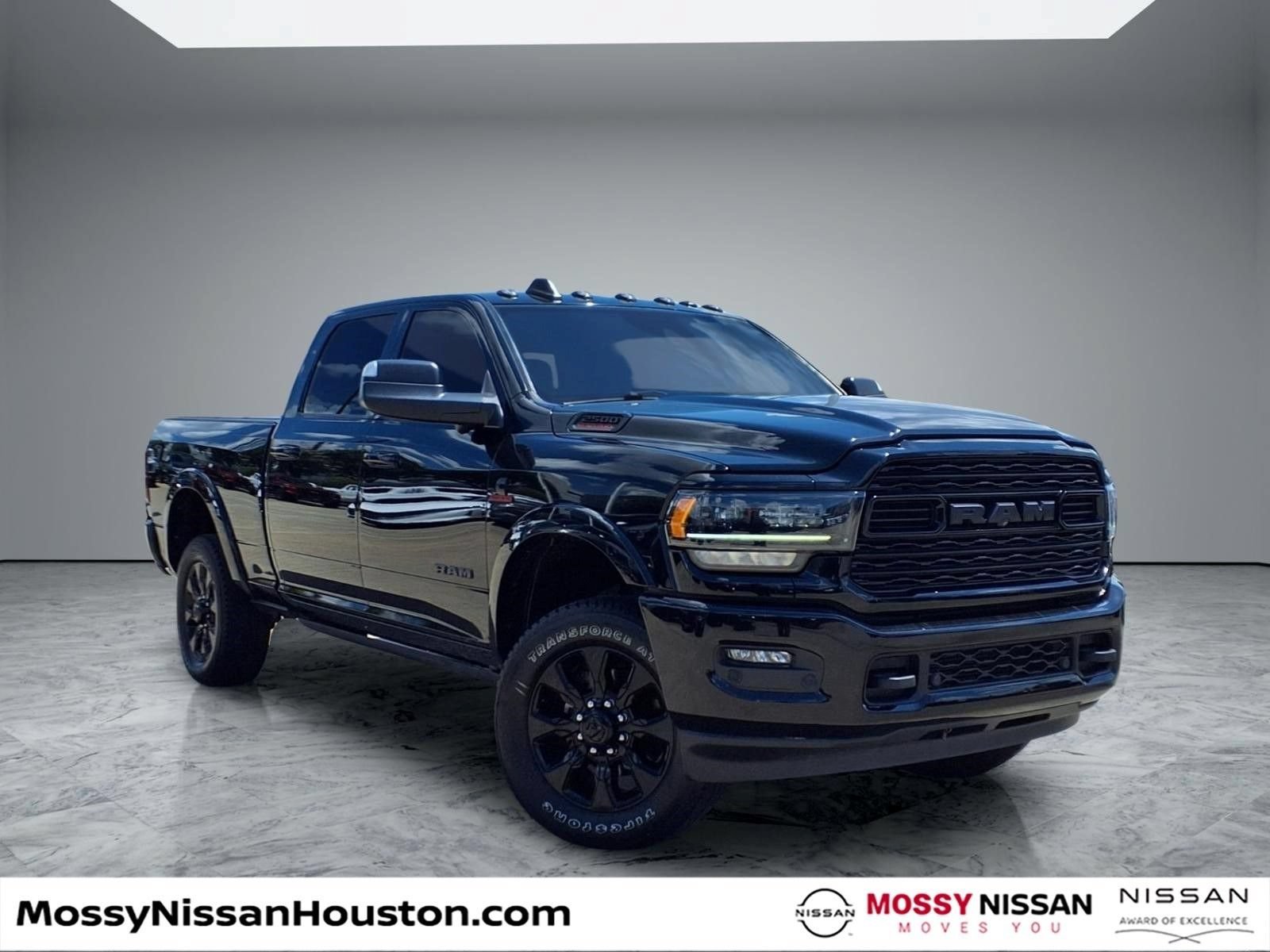 Used 2022 RAM 2500 Limited AWD/4WD image 1