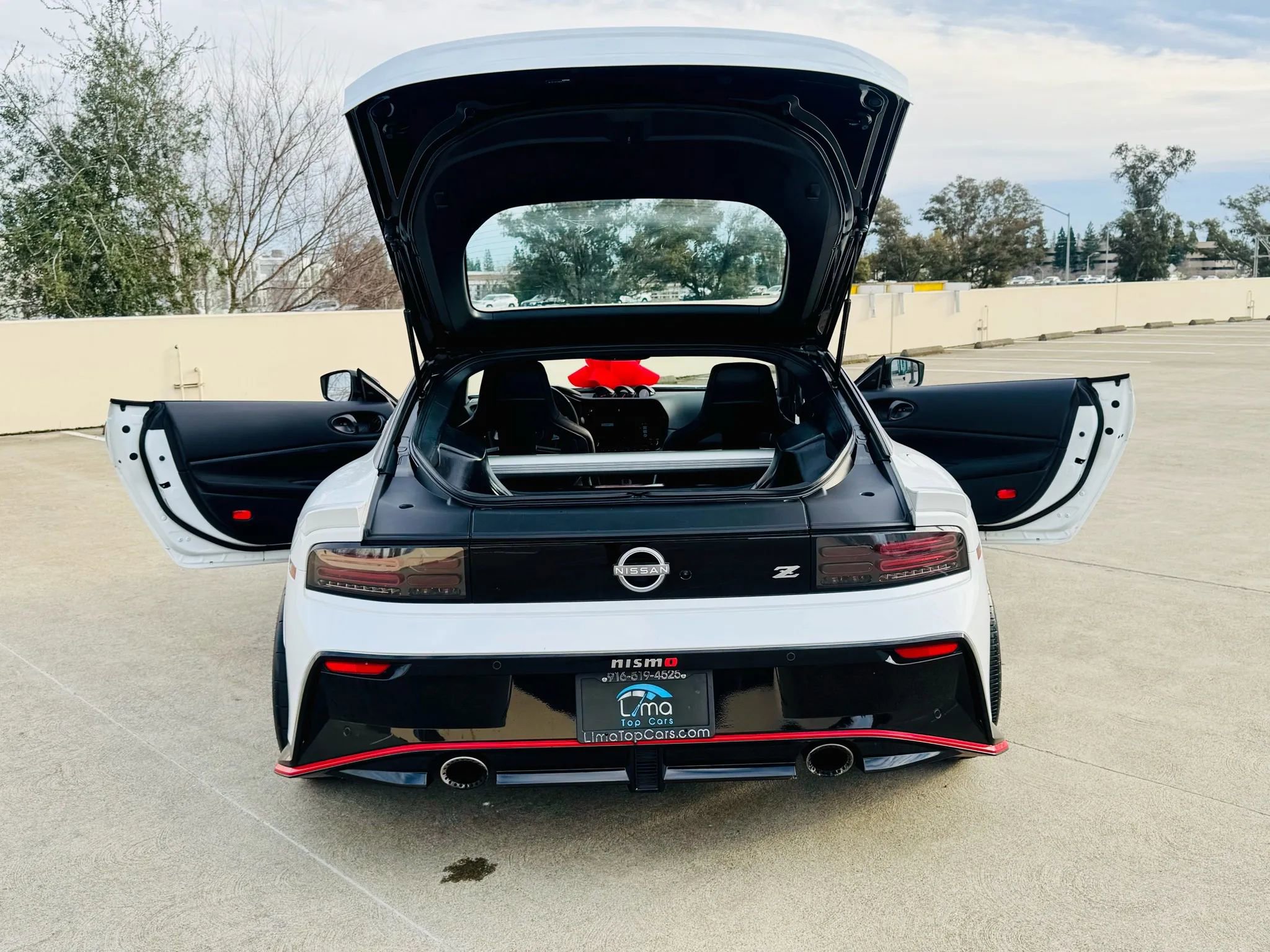 Used 2024 Nissan Z NISMO w/ Floor Mat Package image 68