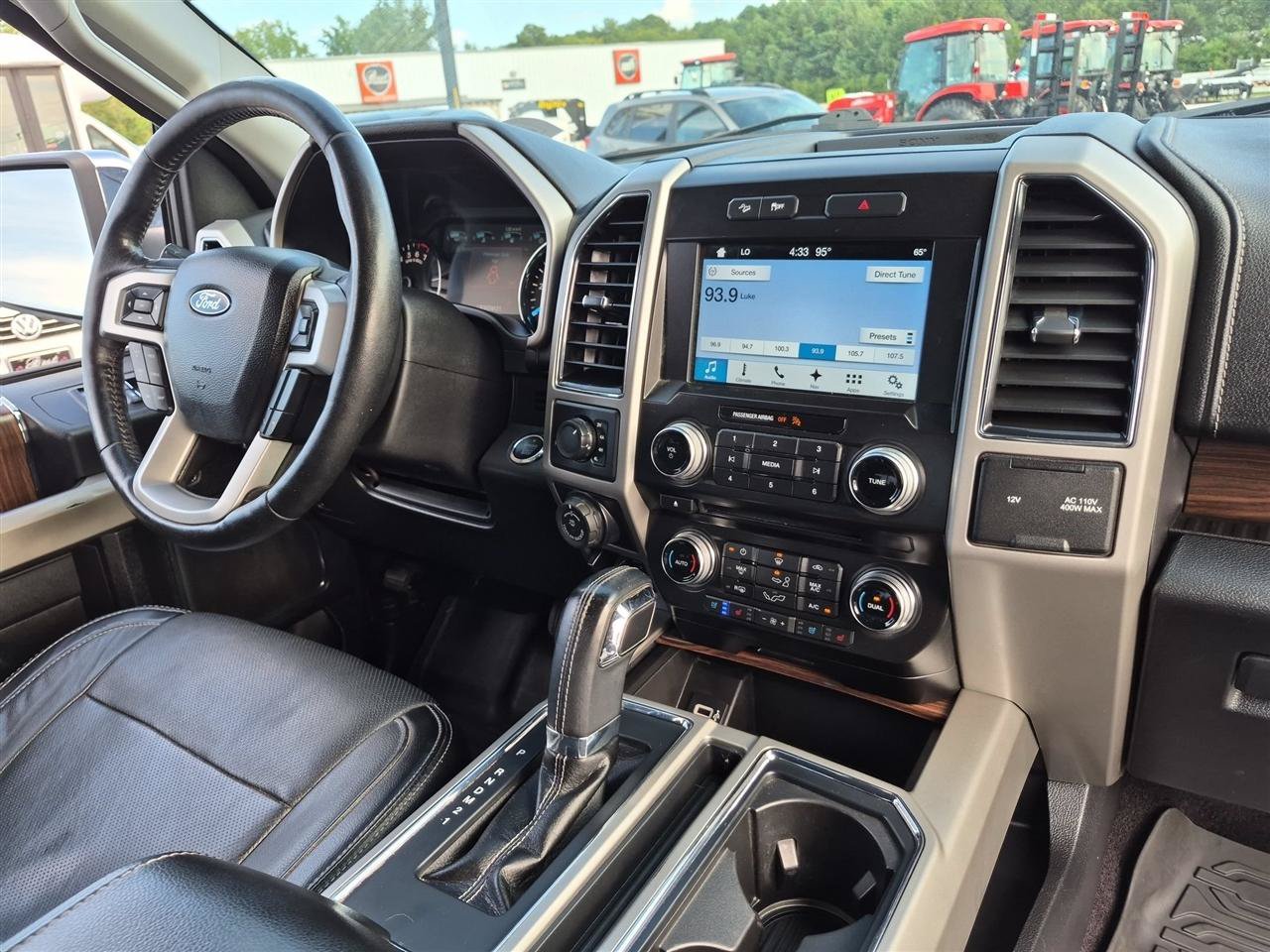 Used 2017 Ford F150 Lariat w/ Equipment Group 502A Luxury AWD/4WD image 35