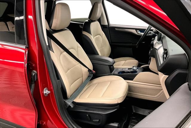 Used 2021 Ford Escape Titanium AWD/4WD image 8