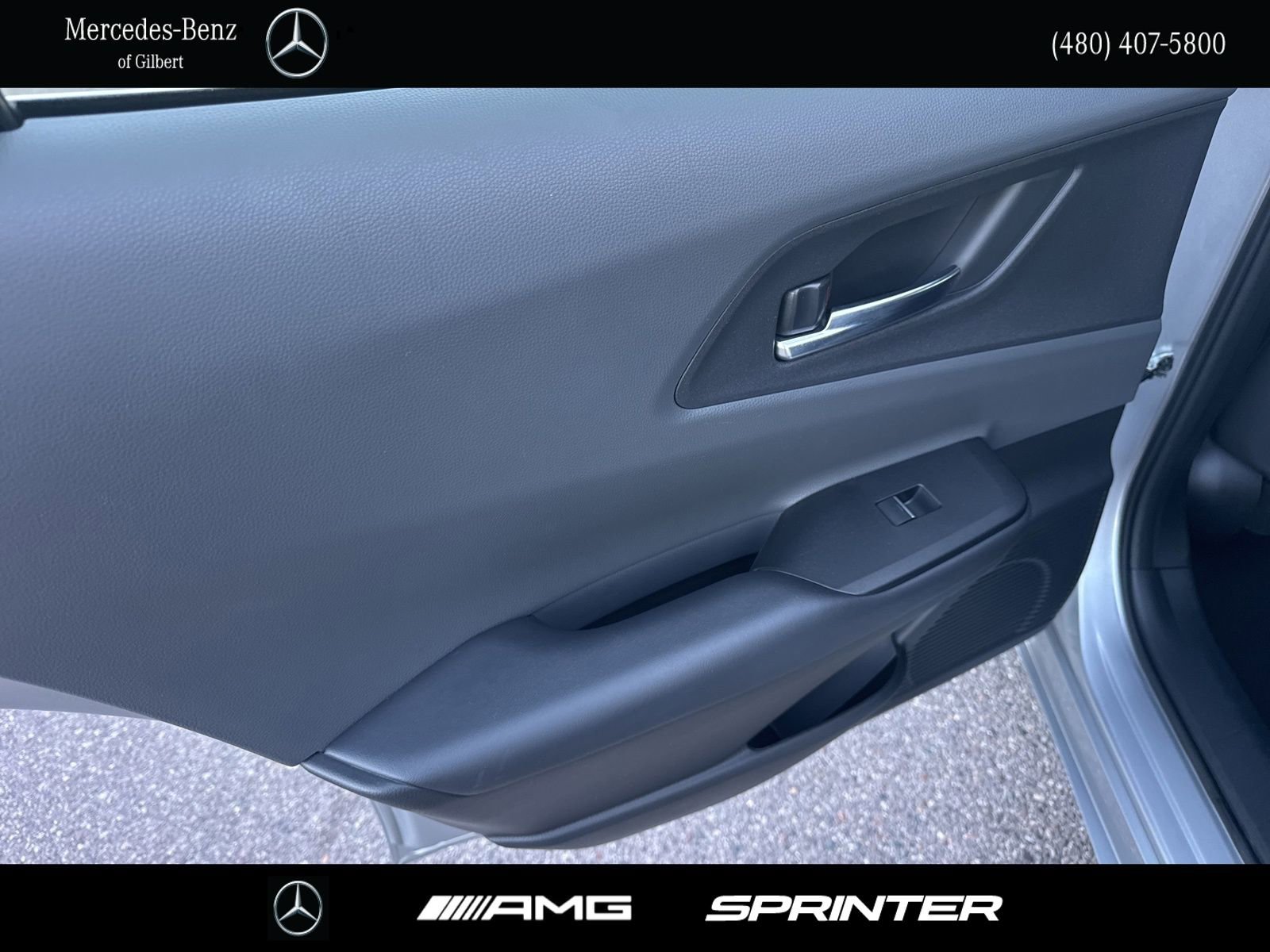 Used 2025 Toyota Prius XLE FWD image 16