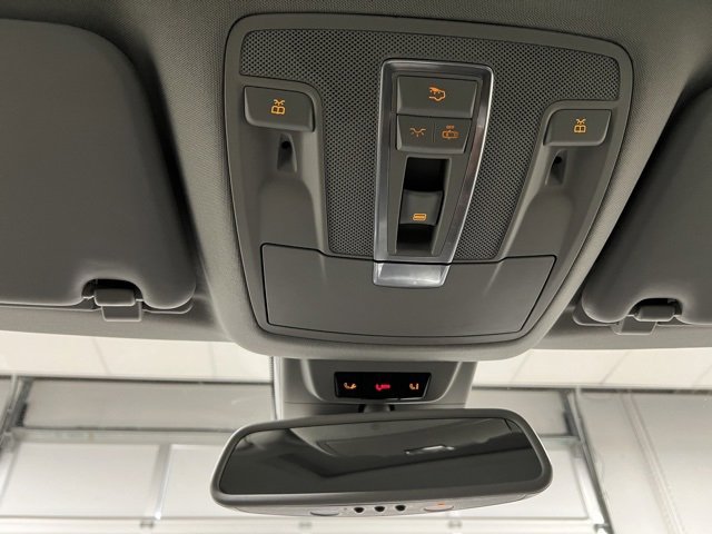 Used 2014 Mercedes-Benz GL 550 4MATIC image 44