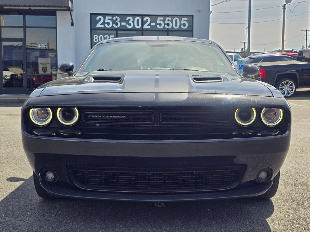 Used 2016 Dodge Challenger SXT Plus RWD image 3