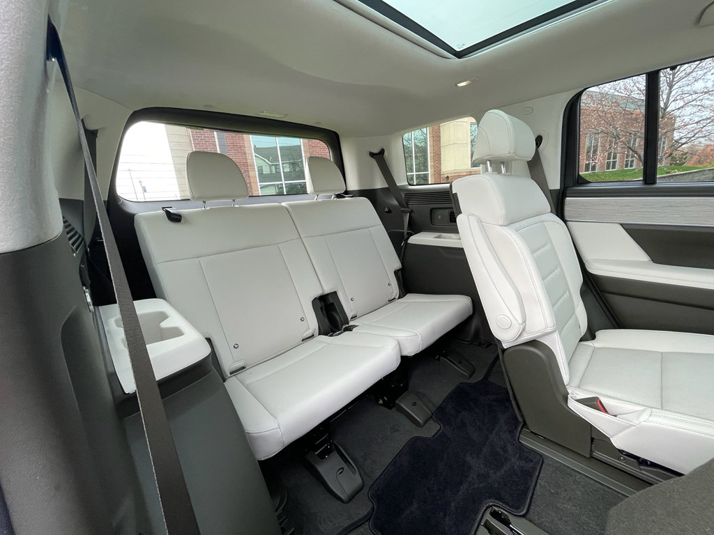 Used 2025 Hyundai Santa Fe Calligraphy image 24