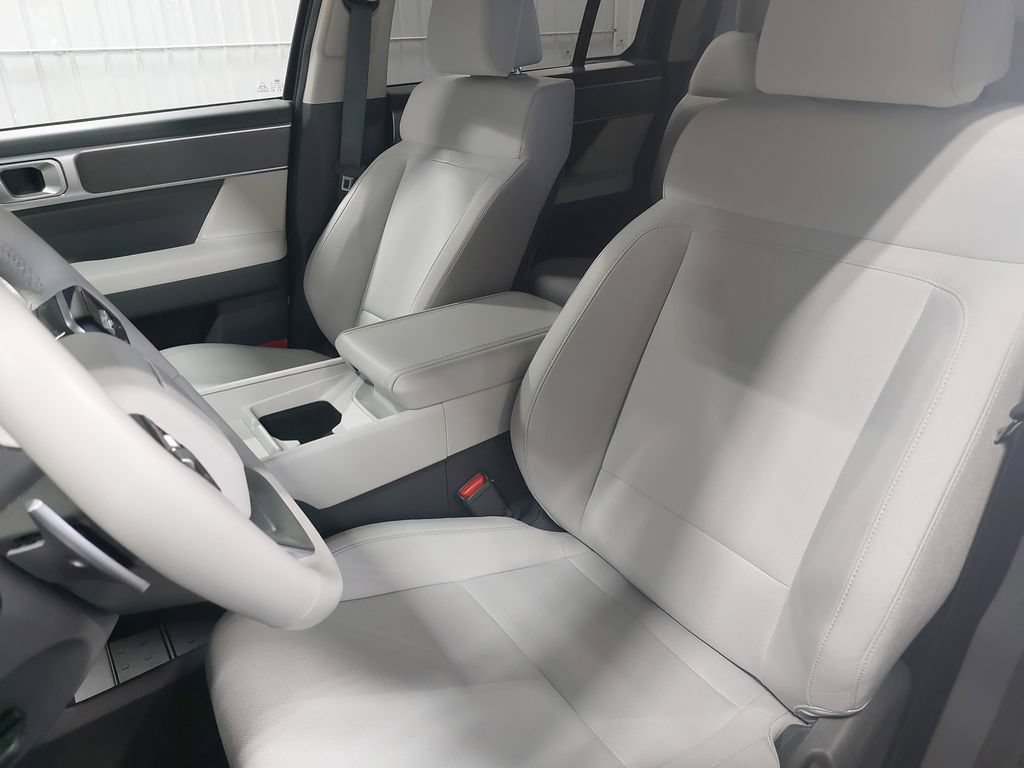 Certified 2026 Hyundai Santa Fe SE AWD/4WD image 16