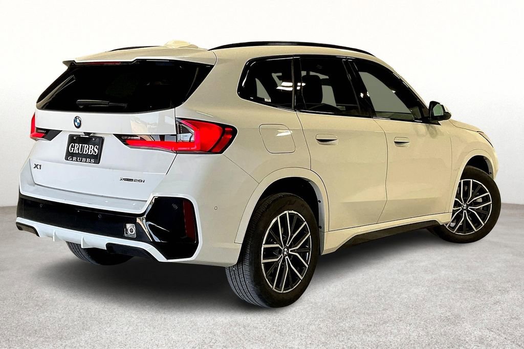 Used 2024 BMW X1 xDrive28i w/ M Sport Package image 2
