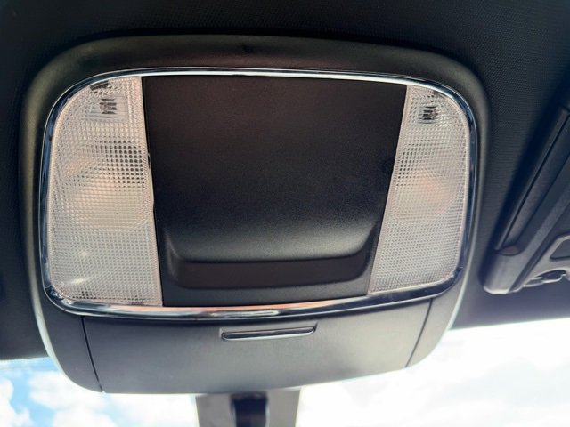 Used 2022 Dodge Charger SXT image 17