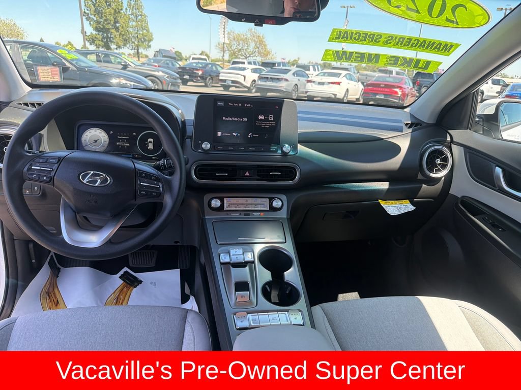Used 2023 Hyundai Kona SE FWD image 12