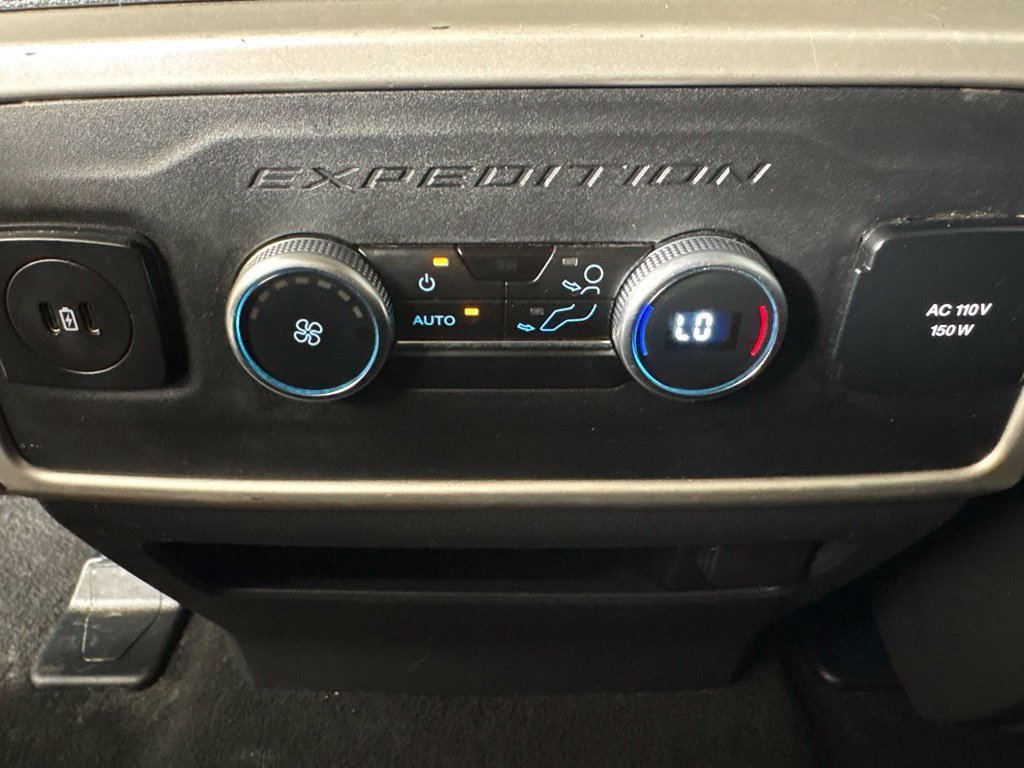 Used 2024 Ford Expedition Max XLT AWD/4WD image 39