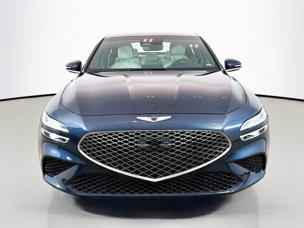 Used 2025 Genesis G70 2.5T image 2