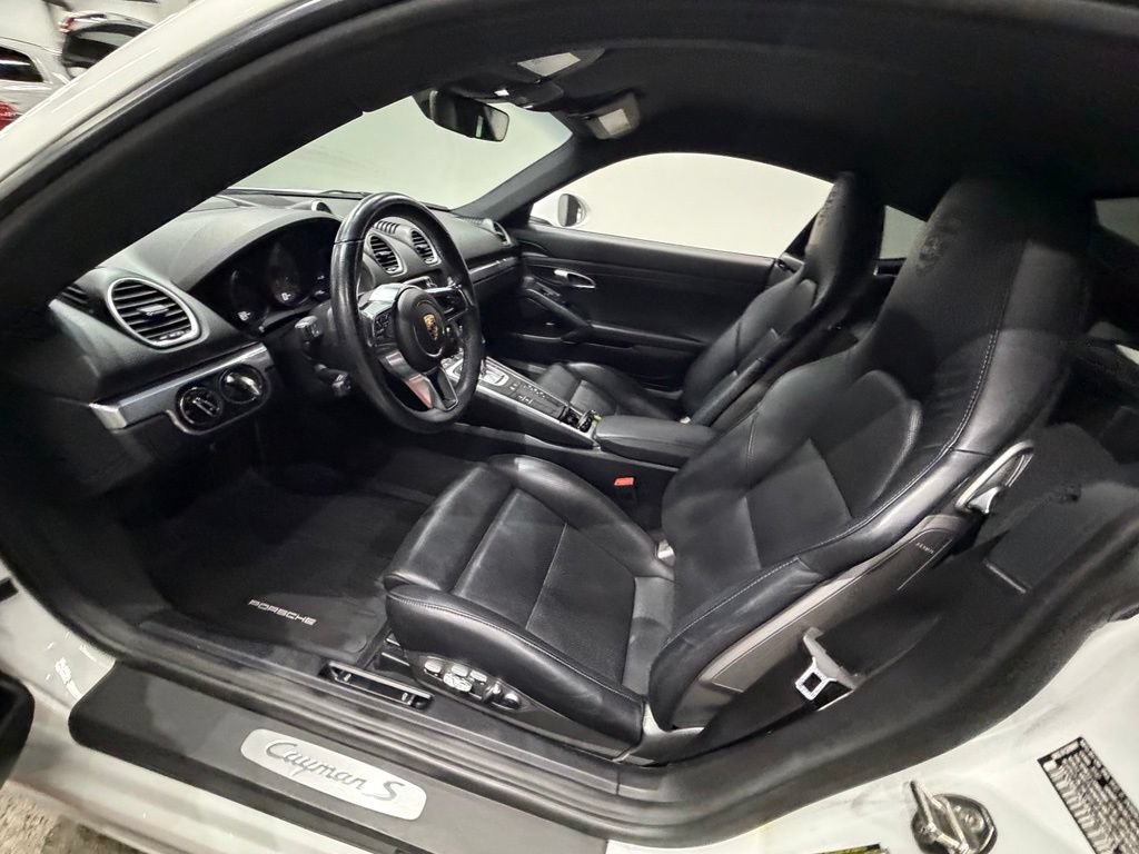 Used 2019 Porsche 718 Cayman S RWD image 24
