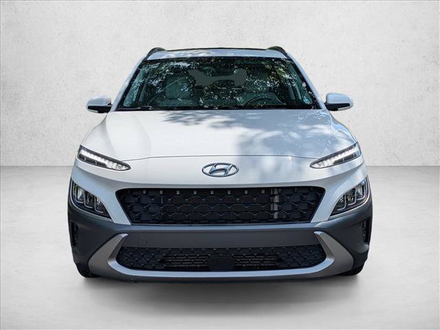 Used 2022 Hyundai Kona Limited w/ Cargo Package FWD image 2