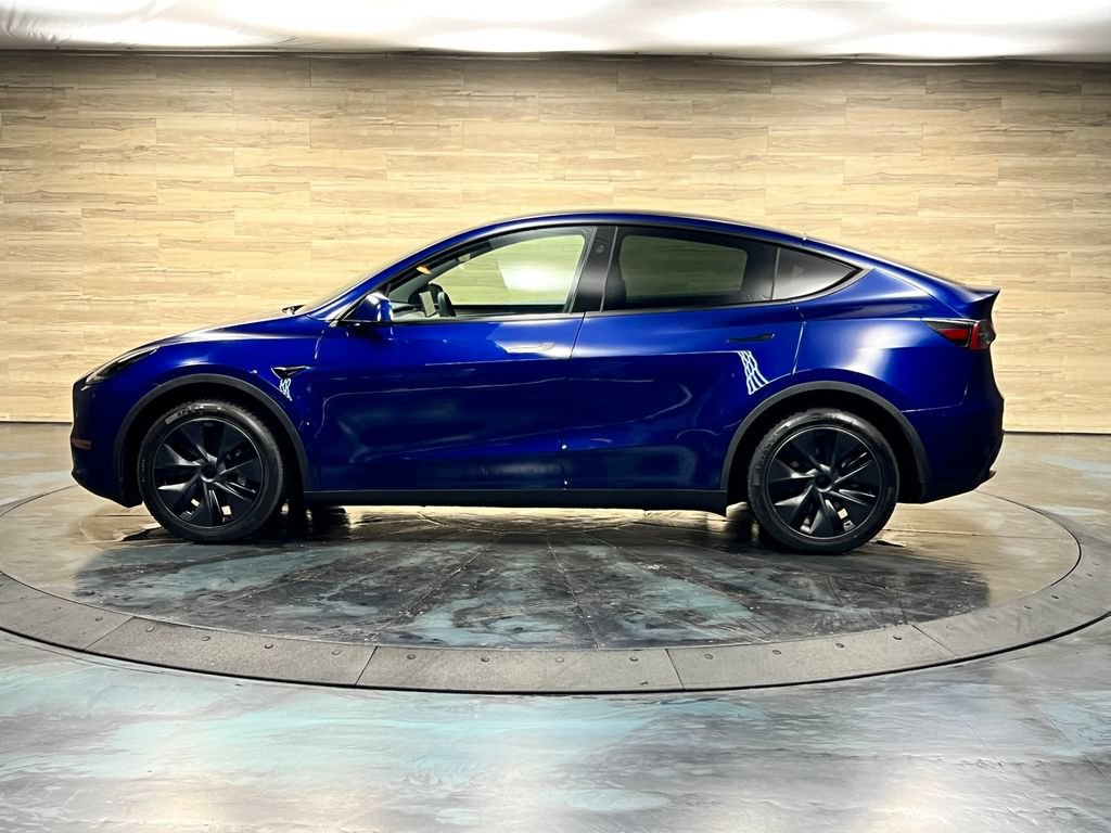 Used 2025 Tesla Model Y Long Range AWD/4WD image 27