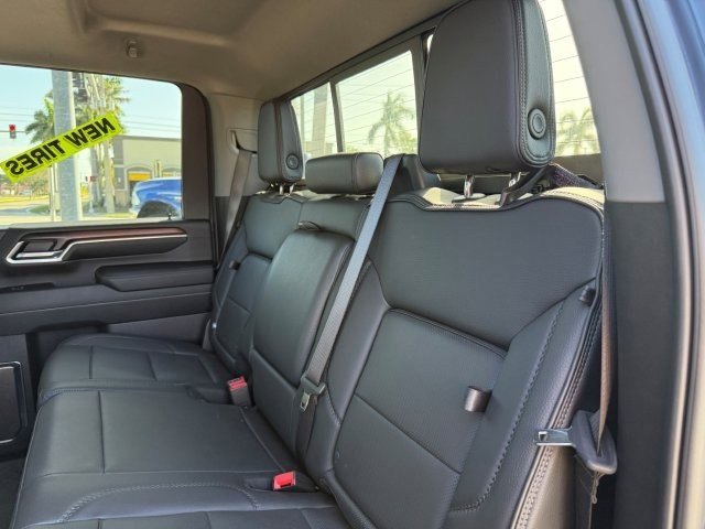 Used 2024 GMC Sierra 2500 Denali w/ Denali Reserve Package image 18