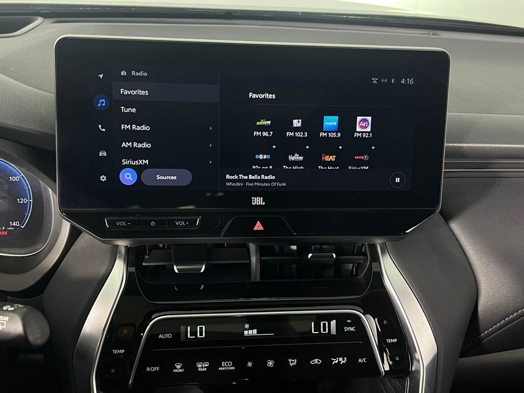 Used 2024 Toyota Venza Limited image 20