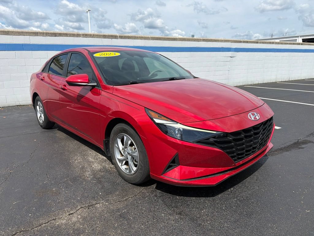 Used 2023 Hyundai Elantra SE FWD image 7