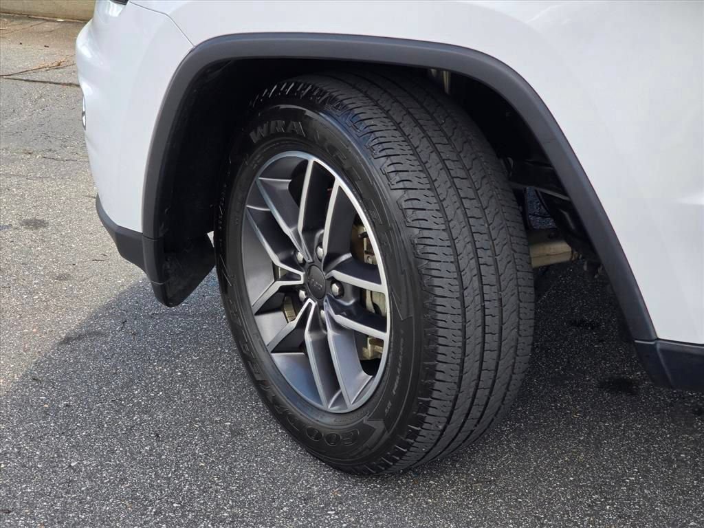 Used 2020 Jeep Grand Cherokee Limited RWD image 27