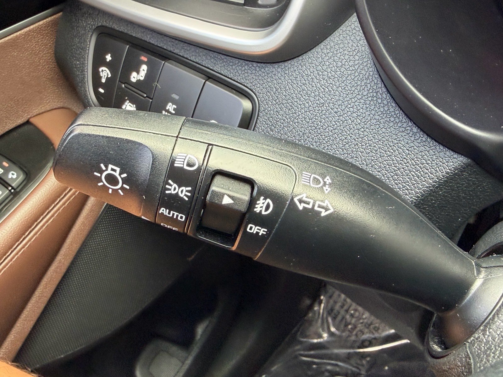 Used 2019 Kia Sorento SX w/ SX Touring Package FWD image 33