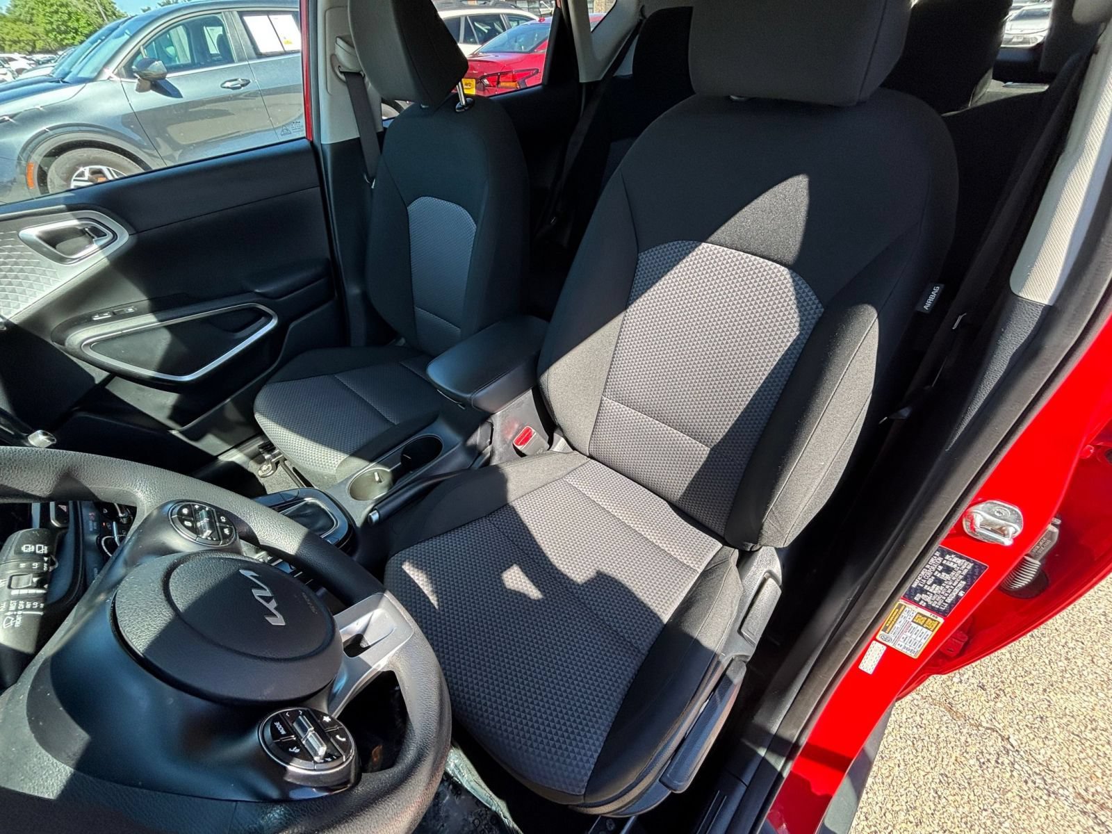 Used 2024 Kia Soul LX w/ Option Group 015 FWD image 34