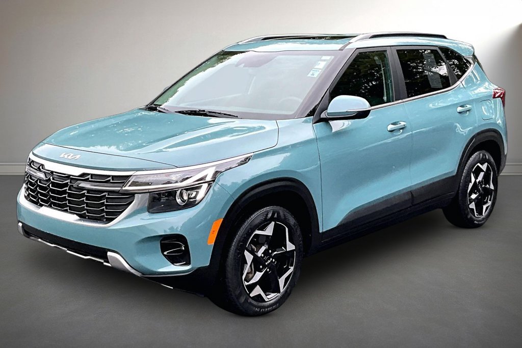 Used 2024 Kia Seltos EX AWD/4WD image 3