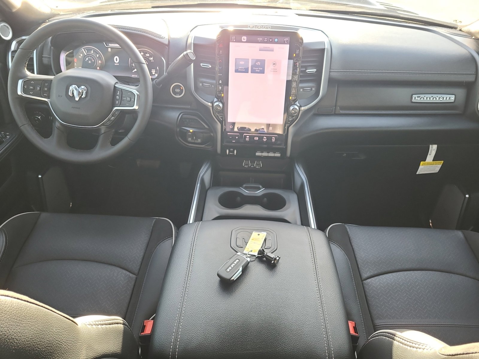 Used 2025 RAM 3500 Laramie image 15