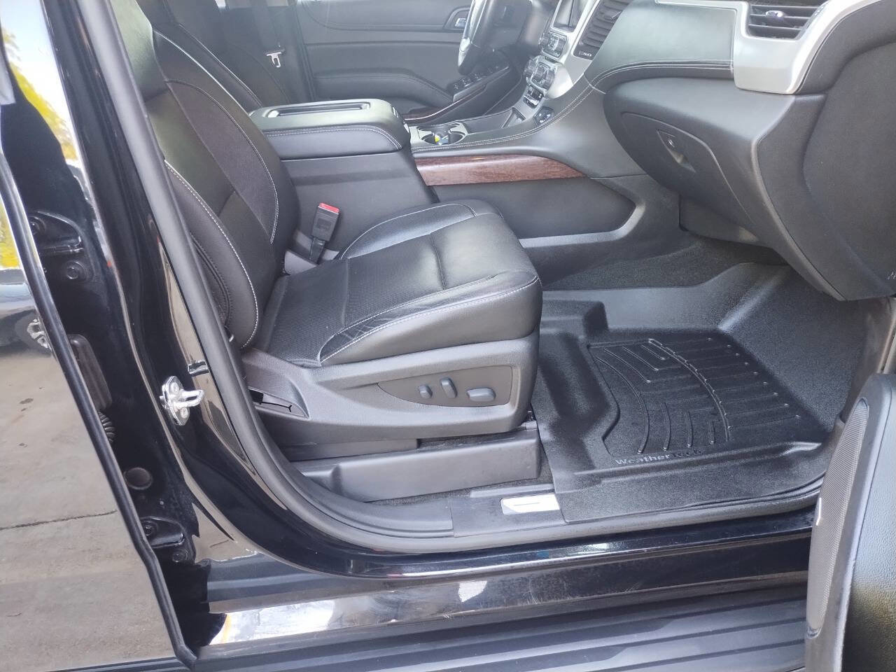 Used 2018 GMC Yukon XL SLT image 28