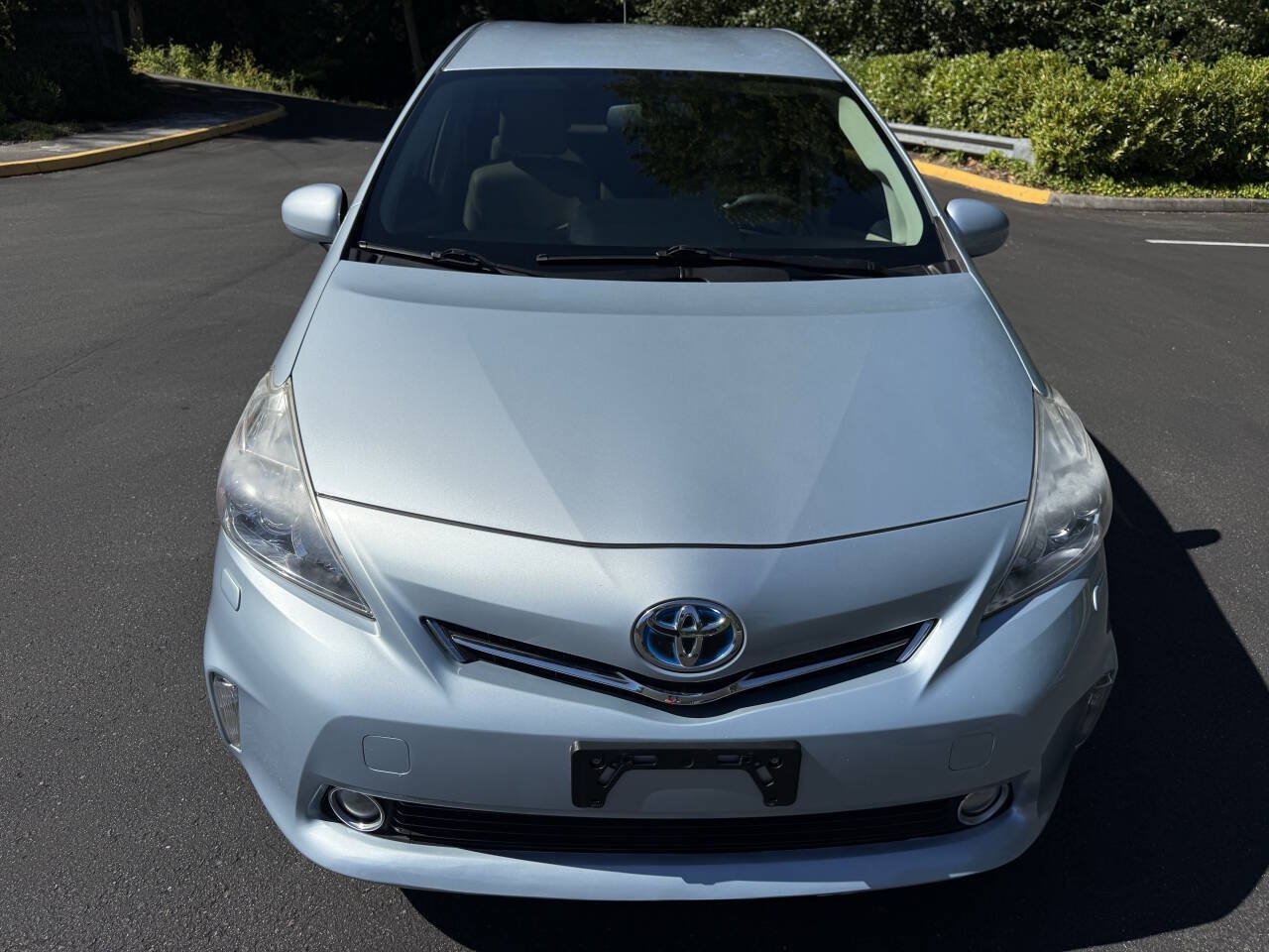 Used 2012 Toyota Prius V Five FWD image 9