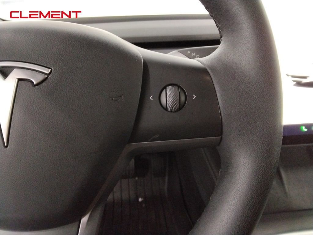 Used 2023 Tesla Model 3 Standard Range image 12