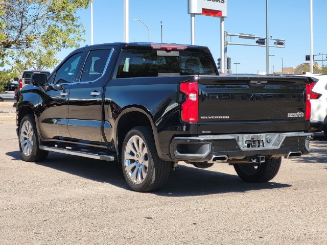 Used 2021 Chevrolet Silverado 1500 High Country w/ Technology Package AWD/4WD image 3