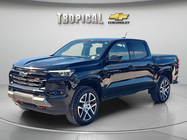 Used 2023 Chevrolet Colorado Z71 w/ Z71 Convenience Package 2