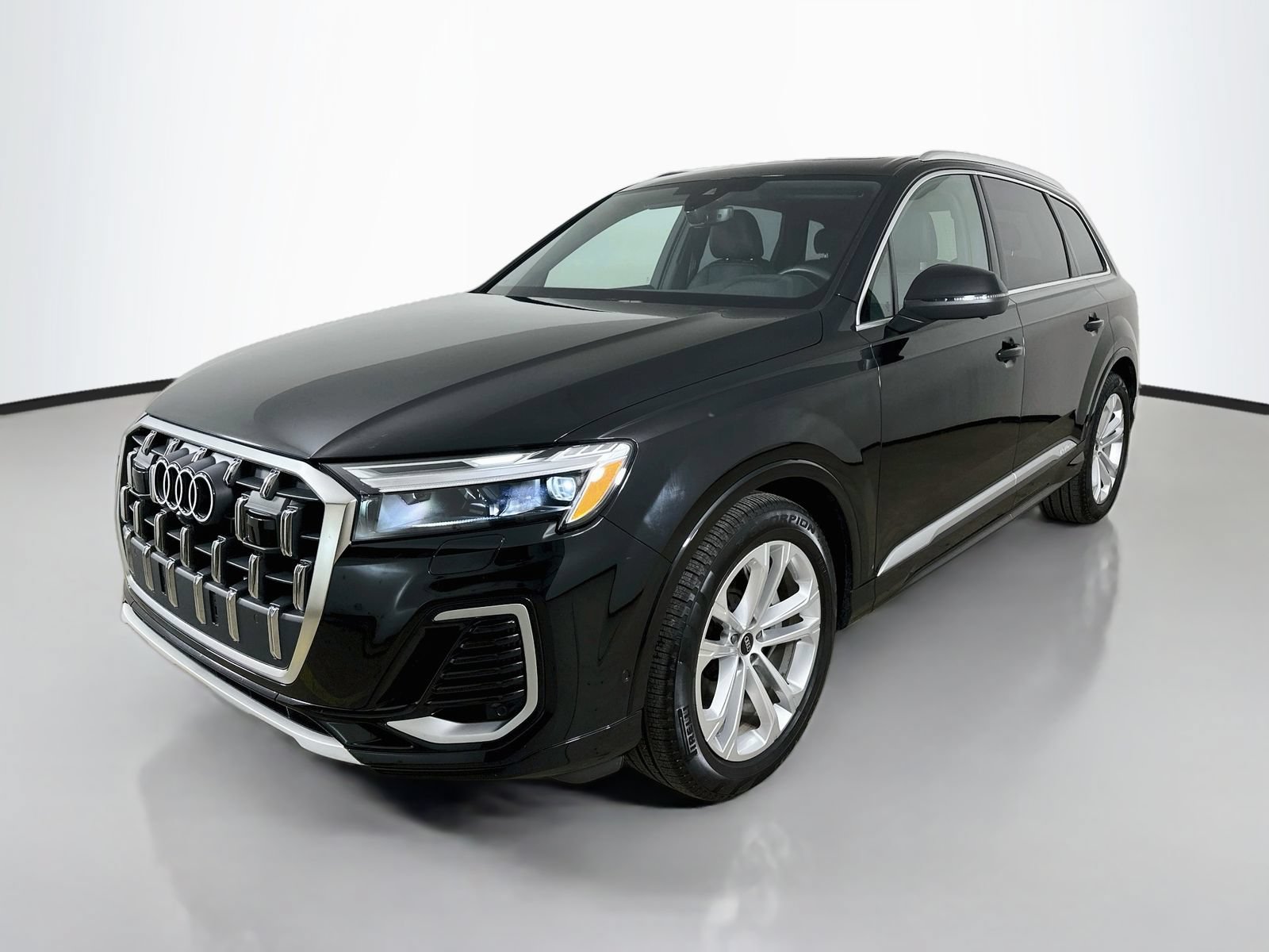 Used 2026 Audi Q7 3.0T Premium Plus w/ Premium Plus Package AWD/4WD image 1
