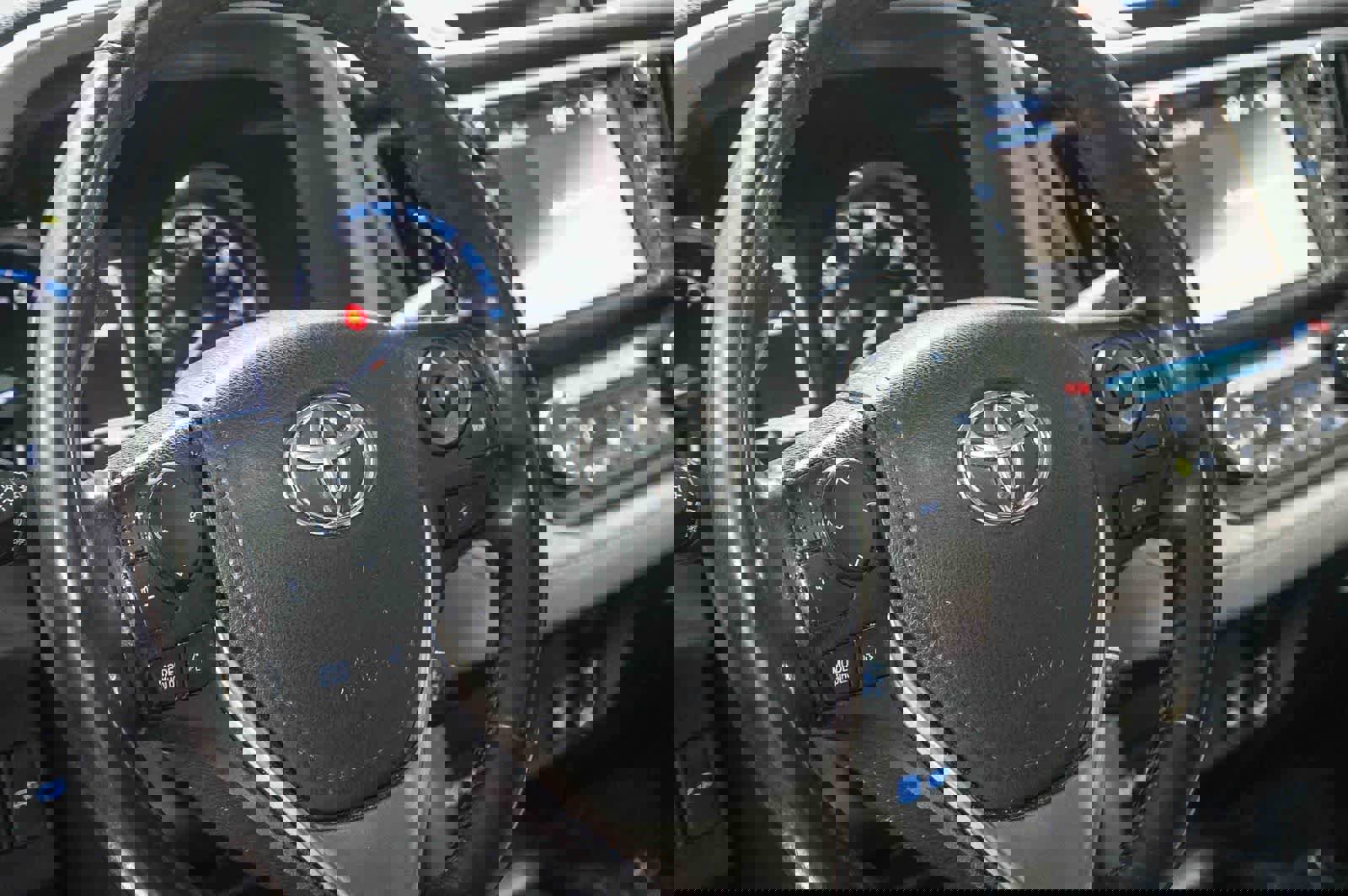 Used 2018 Toyota RAV4 Limited w/ All Weather Liner Package image 21