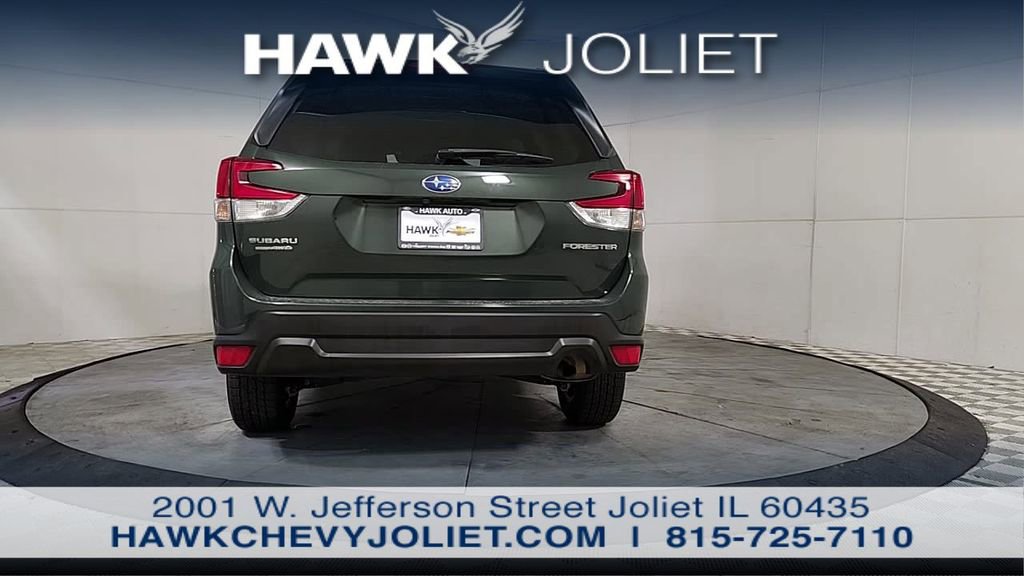 Used 2022 Subaru Forester Premium AWD/4WD image 6