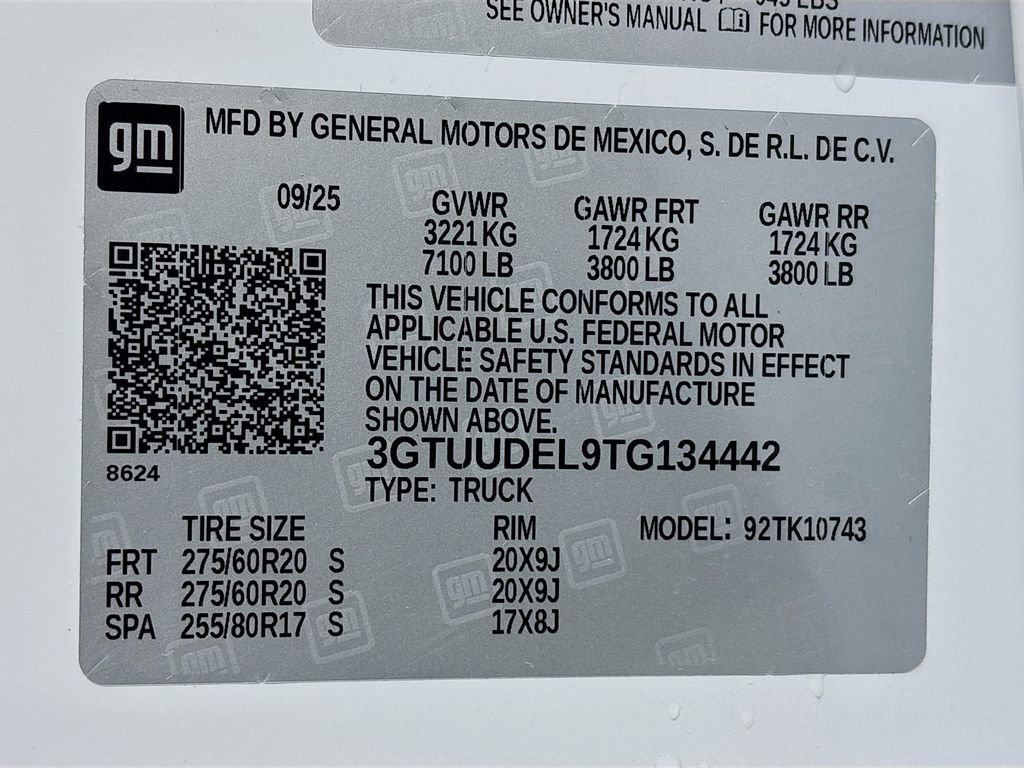 New 2026 GMC Sierra 1500 SLT w/ SLT Premium Plus Package image 16