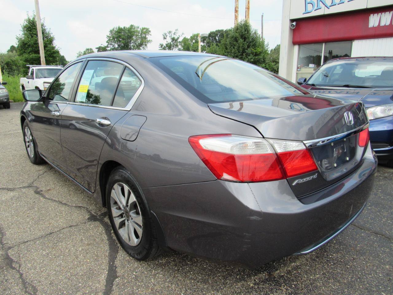 Used 2015 Honda Accord LX image 23