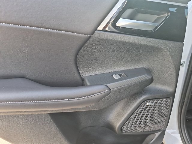 New 2026 Mitsubishi Outlander LE FWD image 29