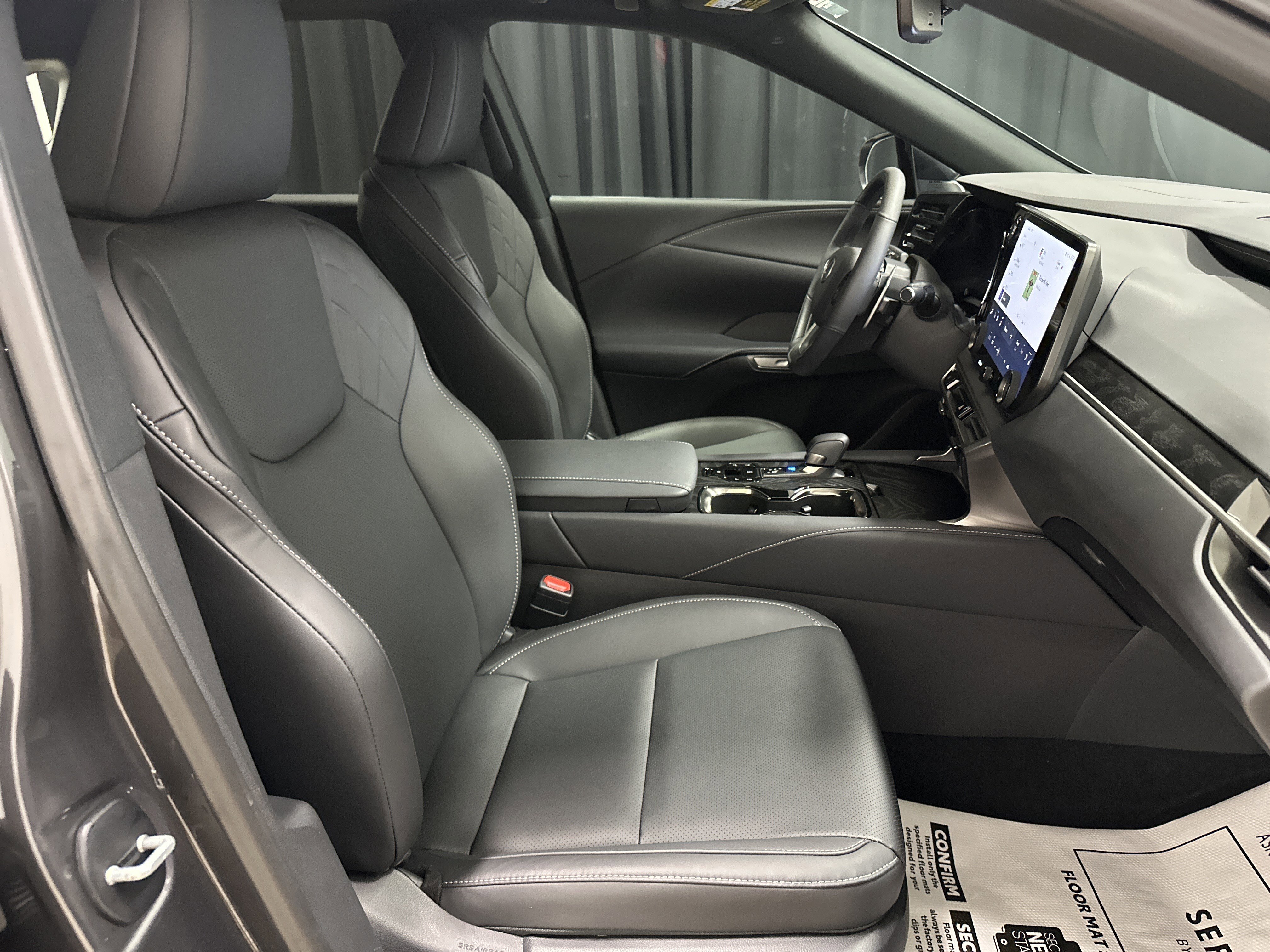 Used 2025 Lexus RX 350 AWD image 33
